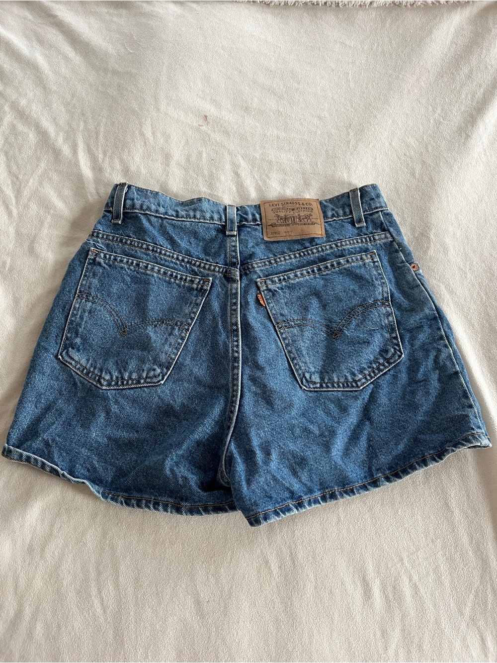 Vintage Orange Tab Levi’s 912 Shorts